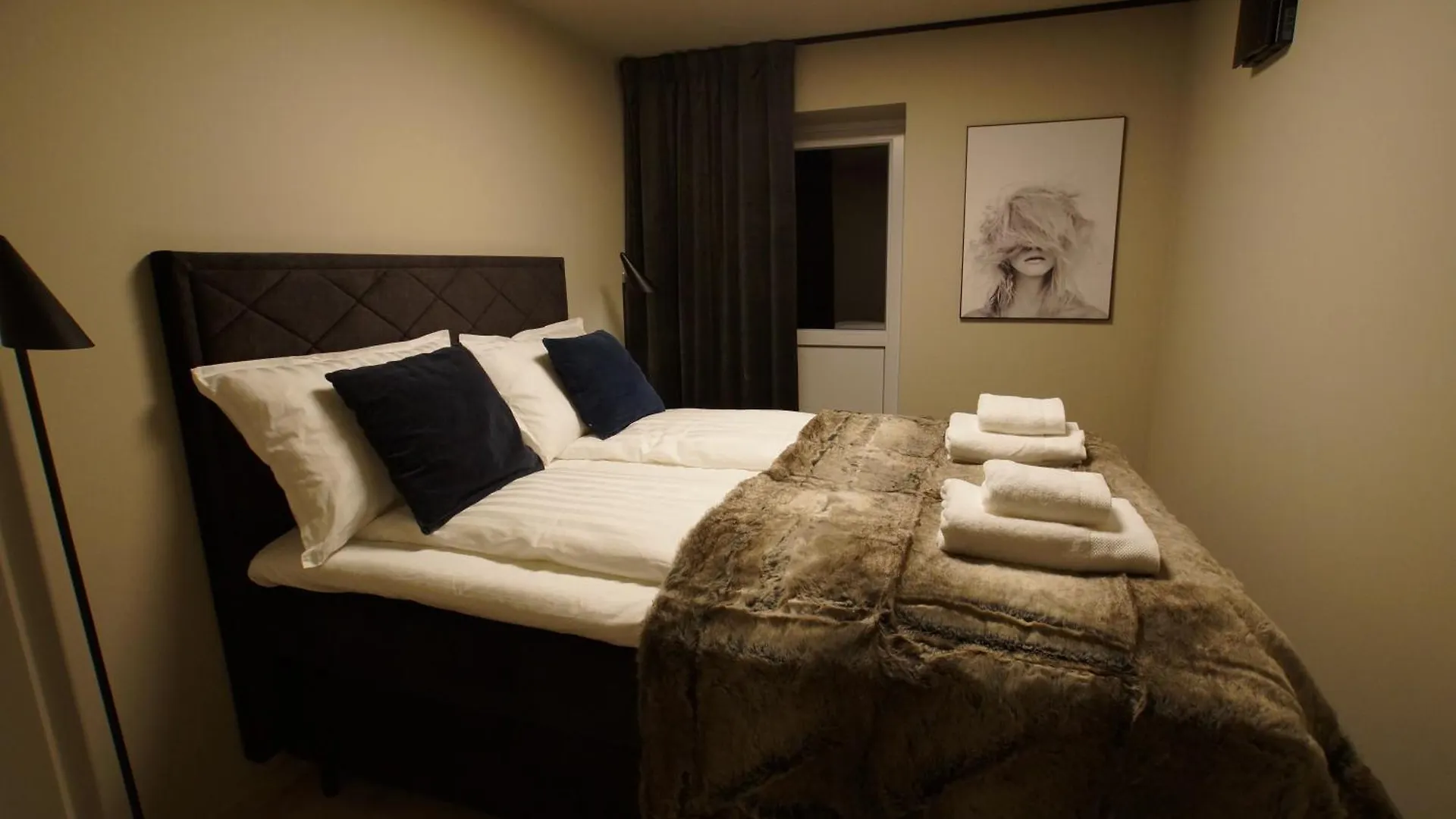 Comfort Apartment In Lone Only 20 Minutes Away From The Heart Of The City! 베르겐 0*,